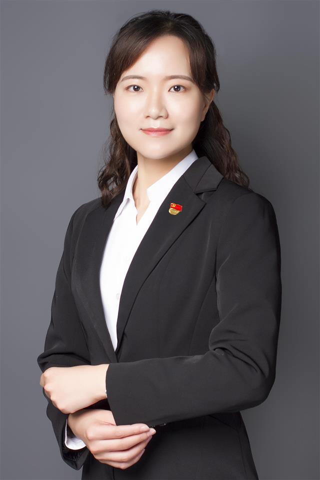 刘莺